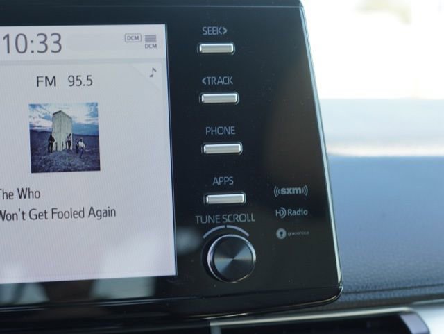 Used 2024 Toyota Sienna XLE FWD image 25