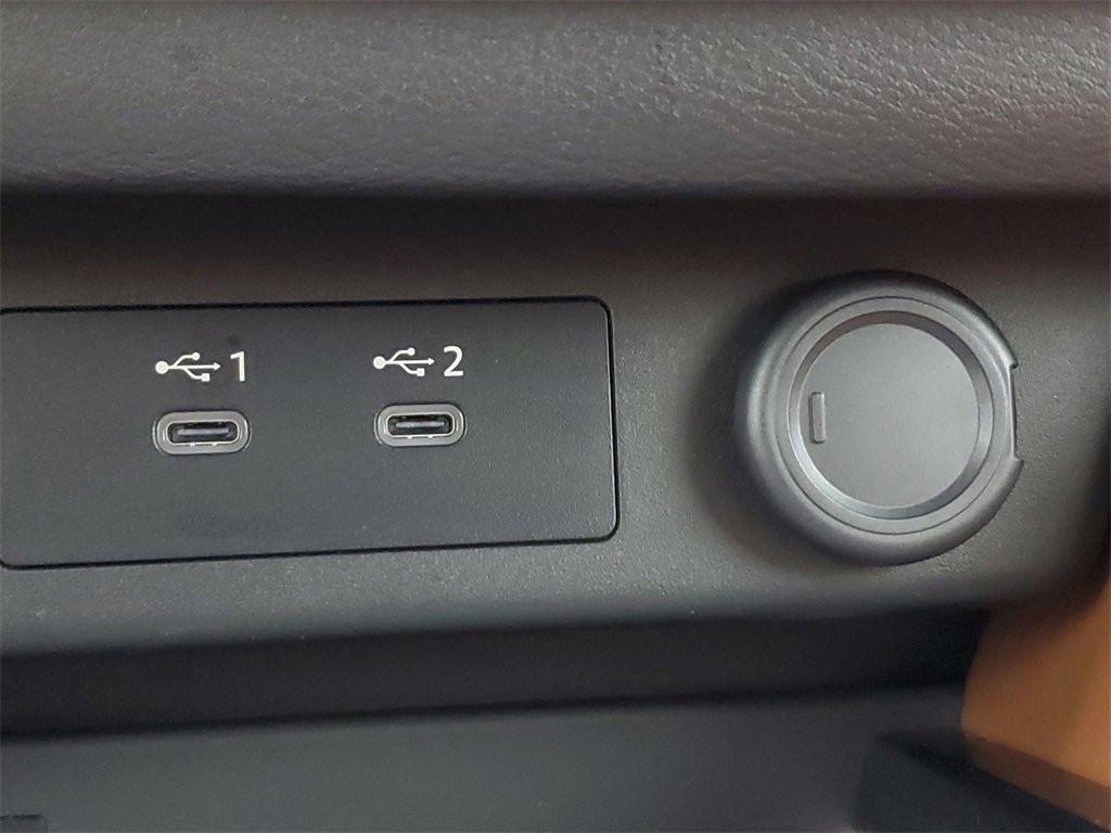 Used 2026 Nissan Rogue Platinum w/ Platinum Premium Package image 30