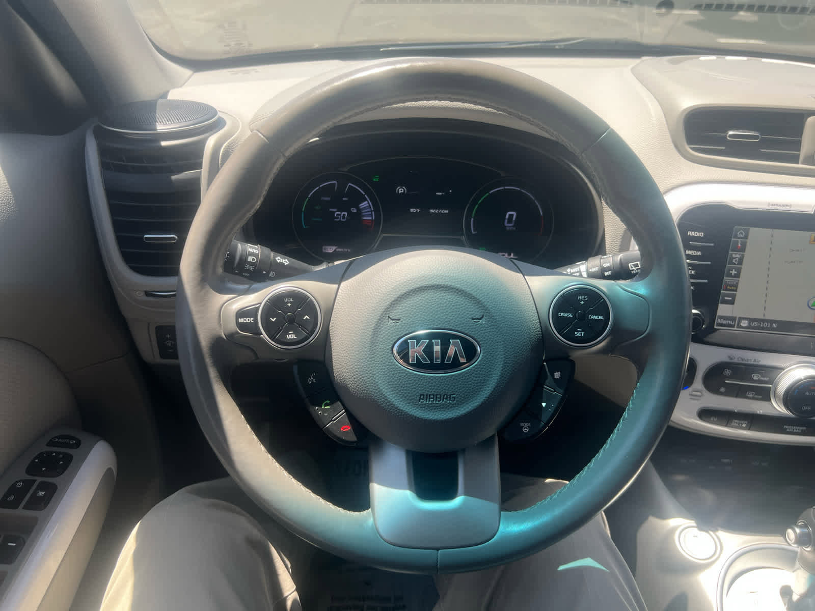 Used 2019 Kia Soul EV + image 15