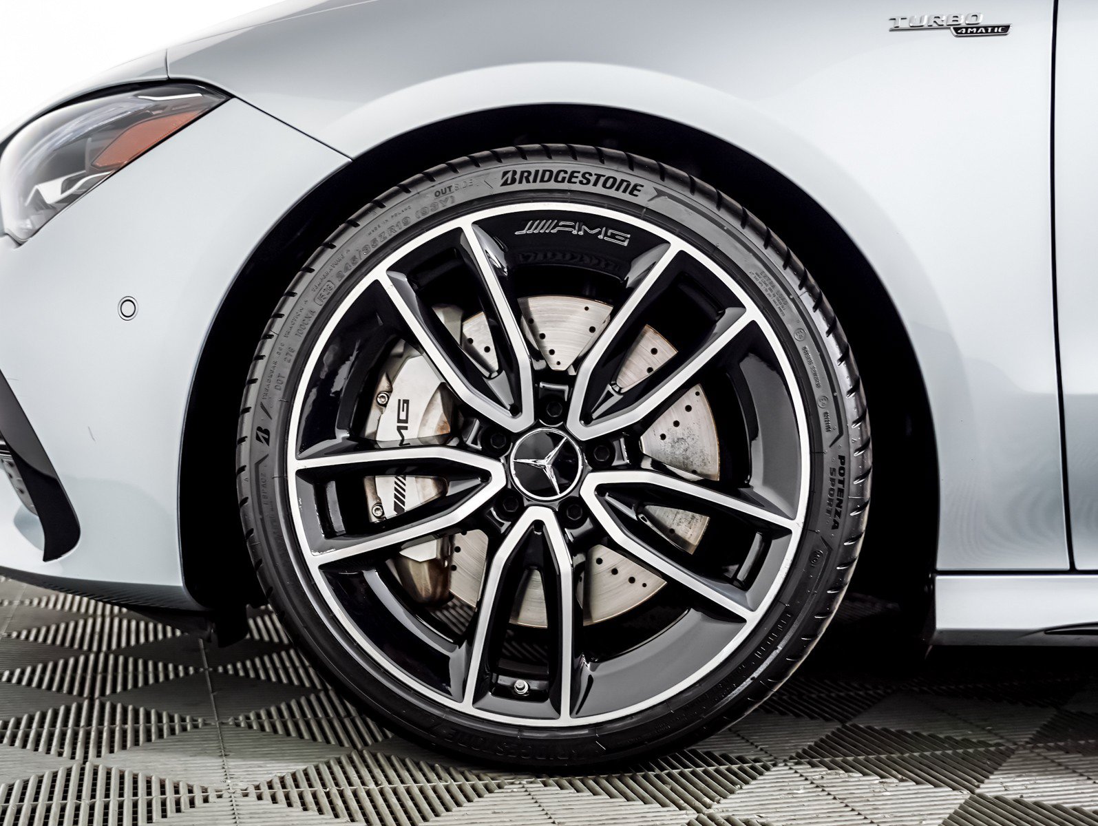 Certified 2025 Mercedes-Benz CLA 35 AMG 4MATIC image 4