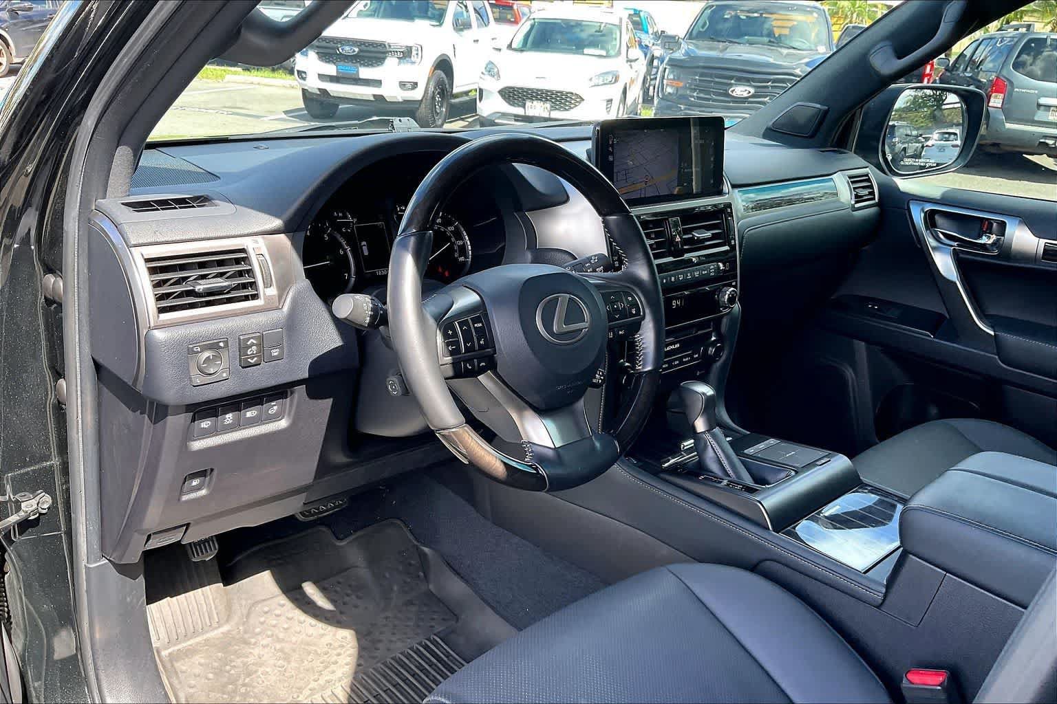 Used 2023 Lexus GX 460 Premium AWD/4WD image 2