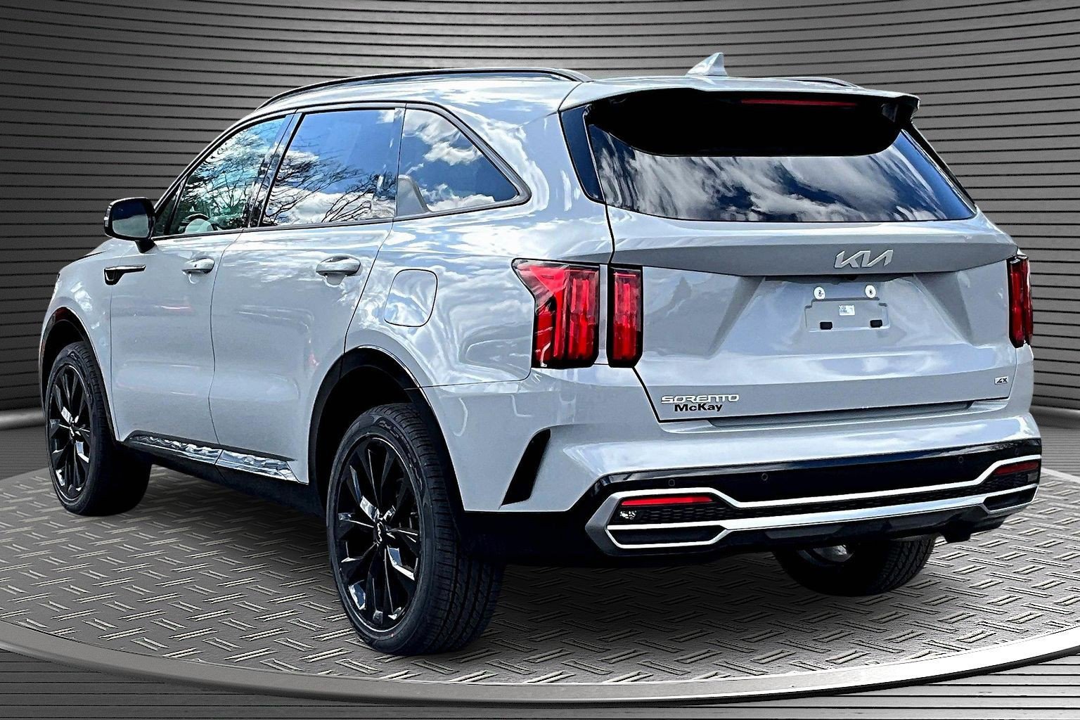 Used 2023 Kia Sorento SX AWD/4WD image 4