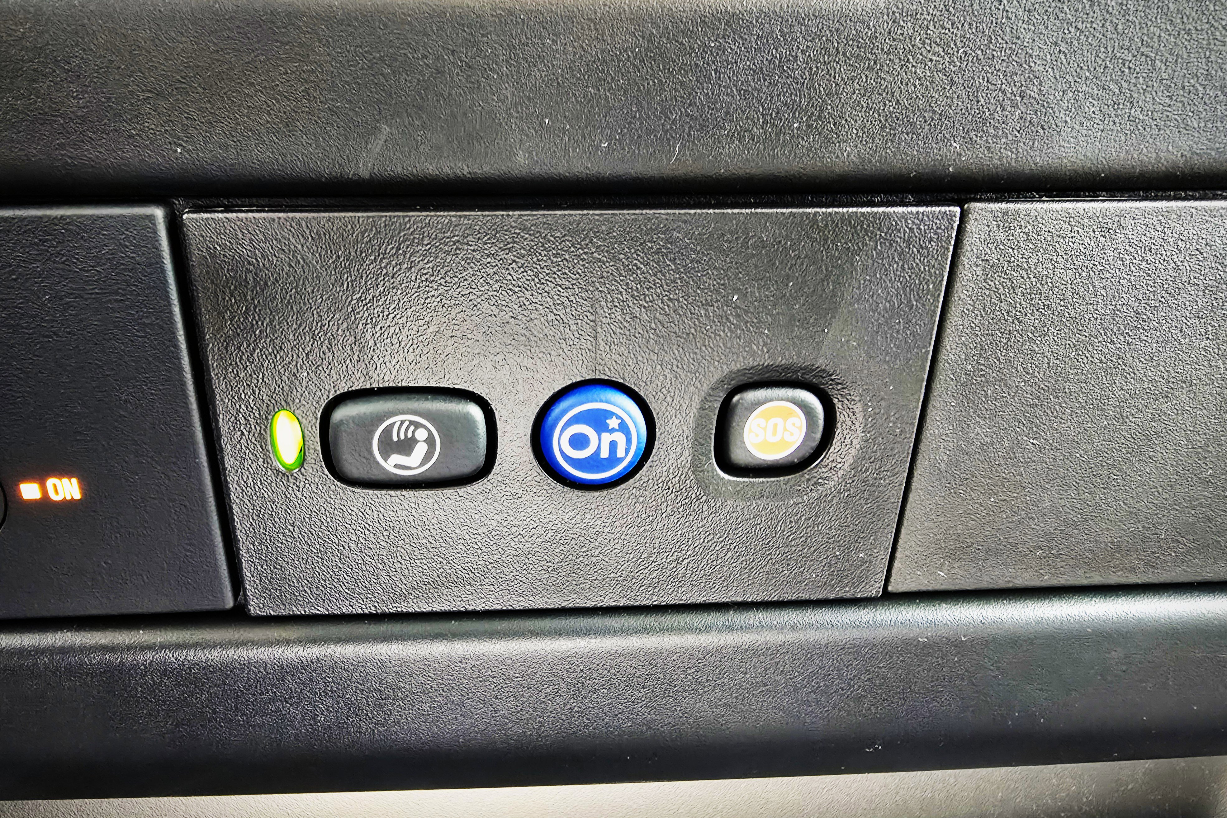 New 2025 GMC Savana 2500 w/ Chrome Appearance Package image 25