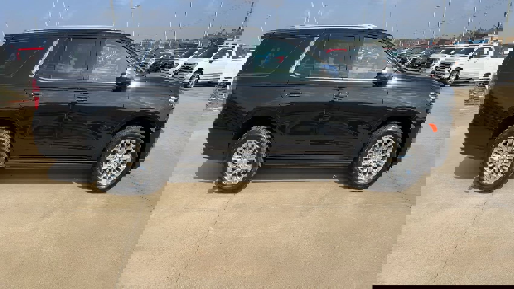 Used 2023 Chevrolet Tahoe Premier image 2