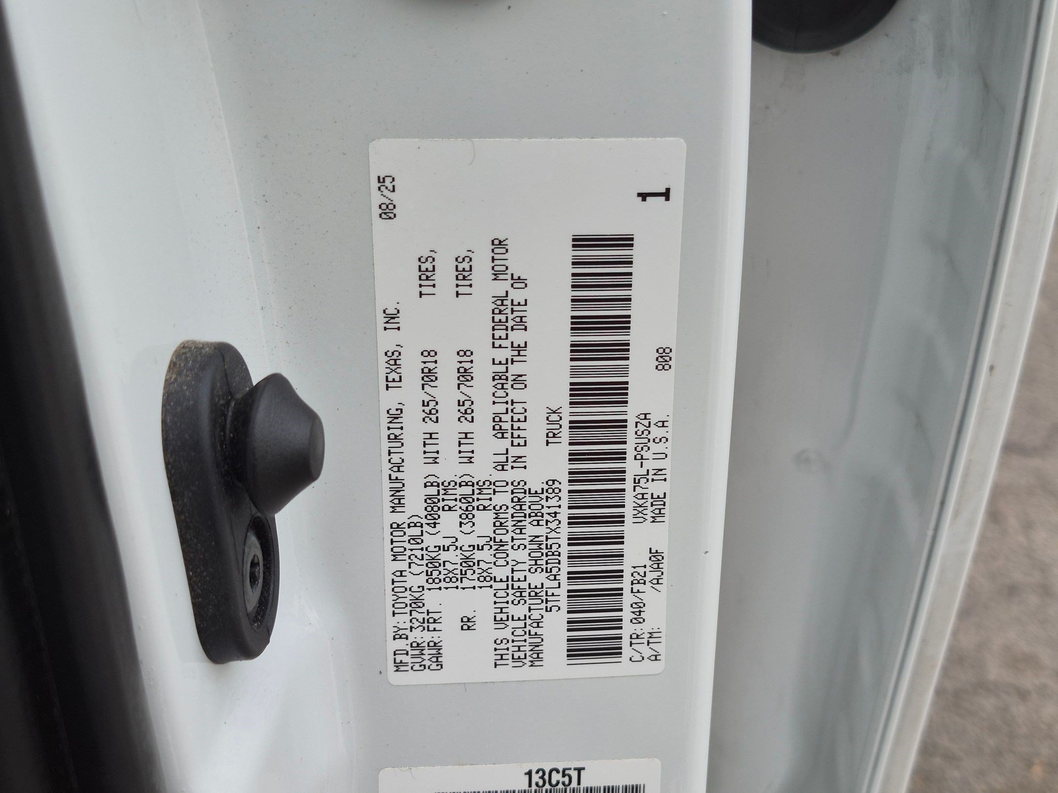 Used 2026 Toyota Tundra SR5 w/ SR5 Convenience Package AWD/4WD image 35