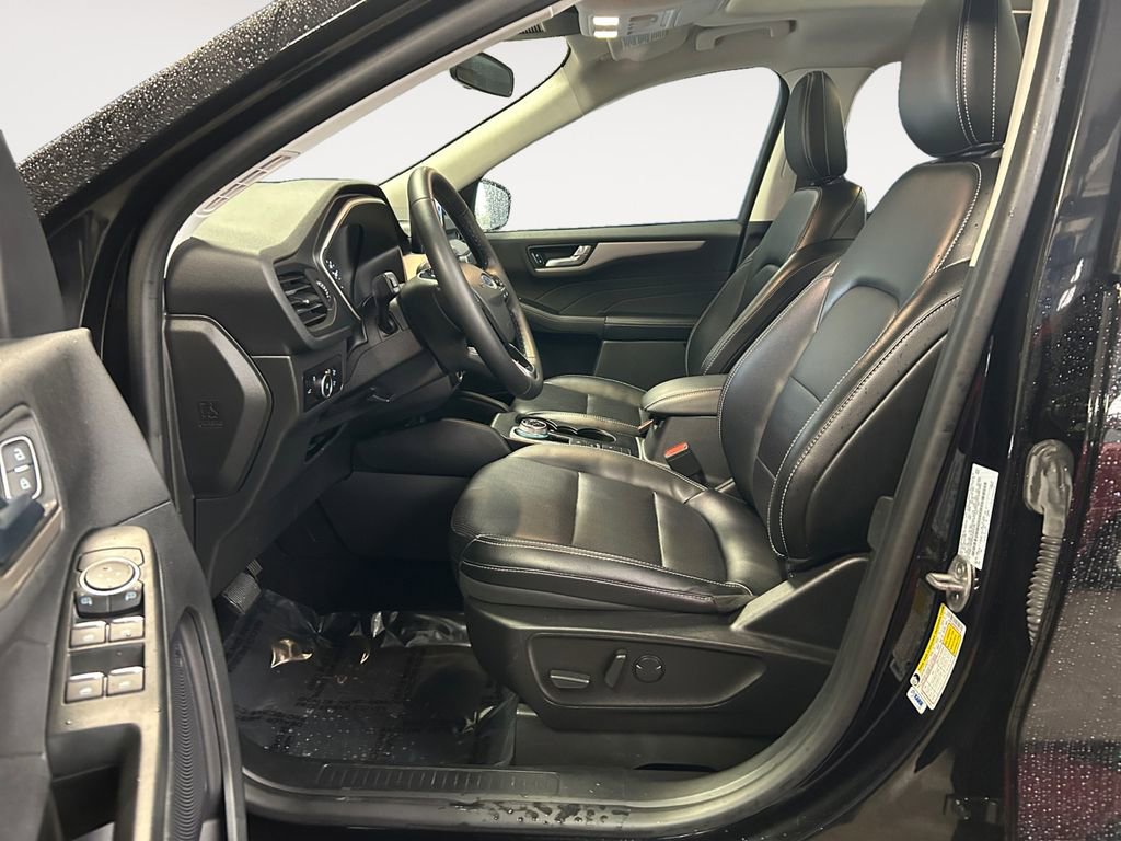 Used 2022 Ford Escape SEL image 15