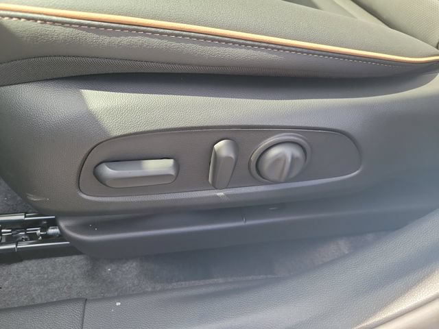 New 2026 Buick Envista Sport Touring FWD image 18