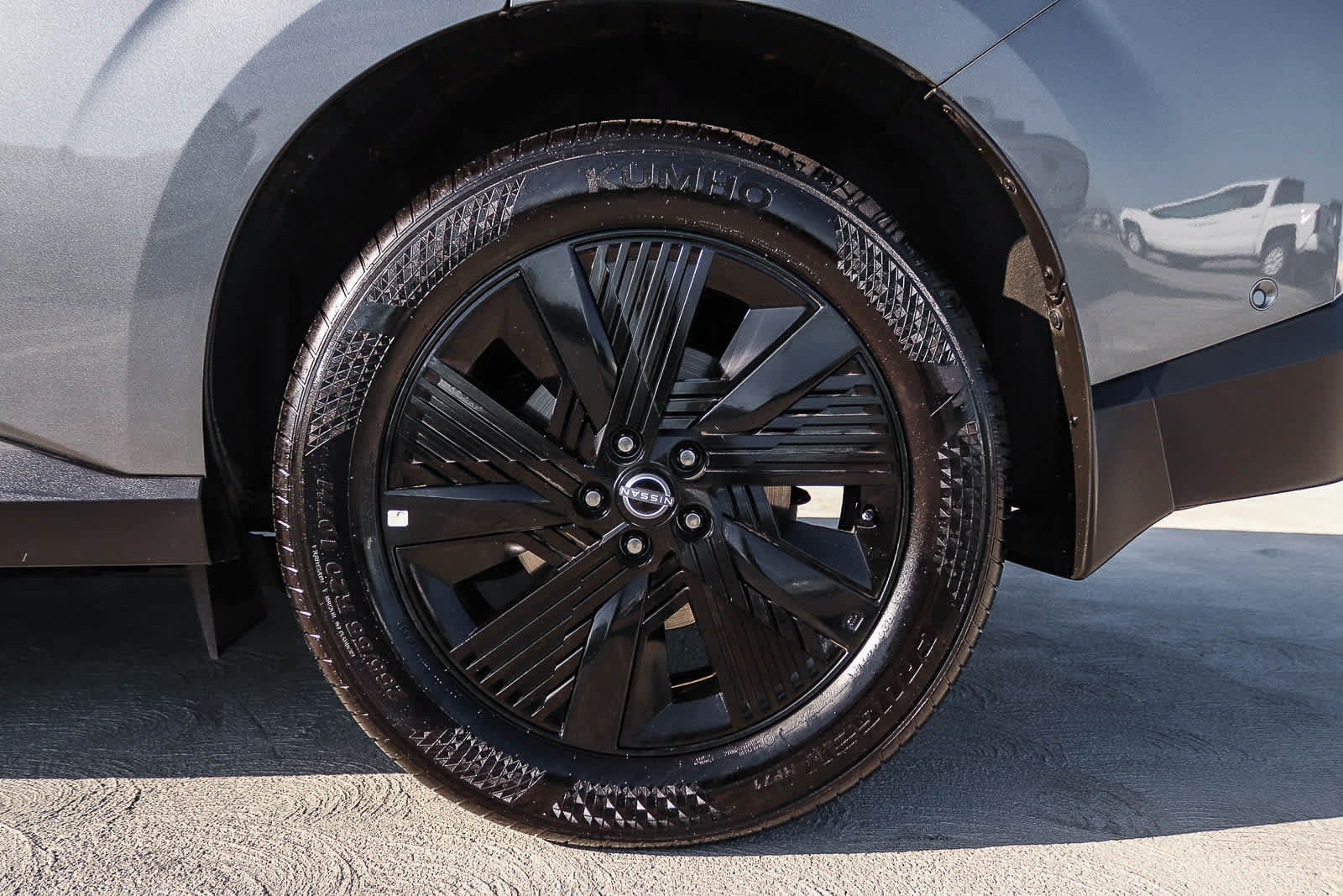 Used 2025 Nissan Murano SV AWD/4WD image 10