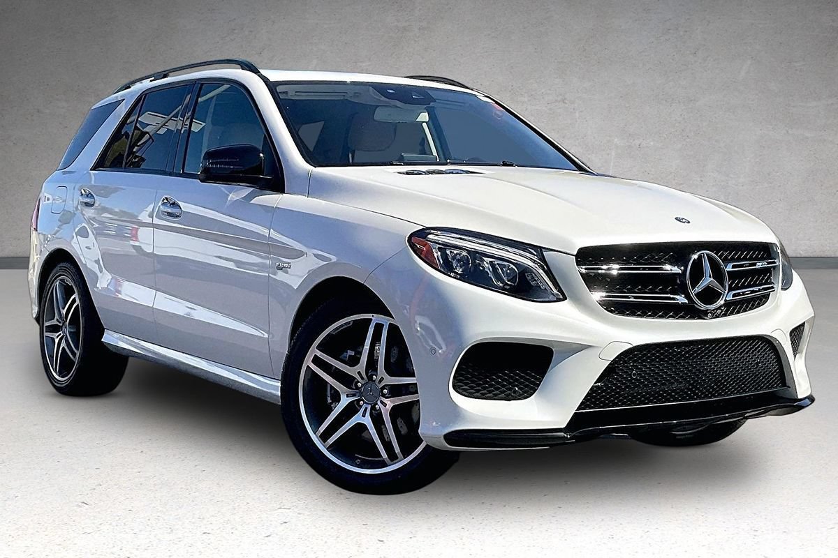 Used 2017 Mercedes-Benz GLE 43 AMG 4MATIC image 2