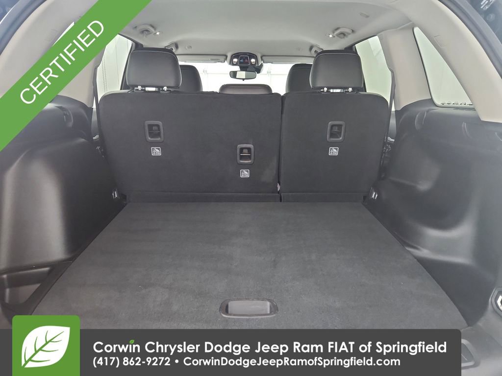 Certified 2023 Jeep Grand Cherokee Limited w/ Trailer Tow Prep Group (B) image 32