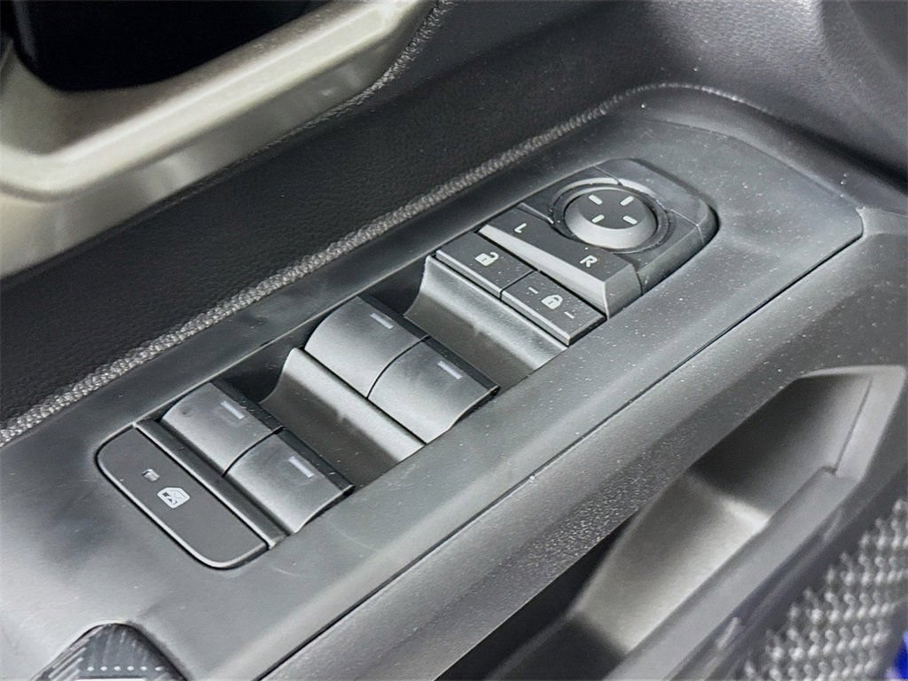 New 2025 Toyota Tacoma TRD Off-Road AWD/4WD image 17