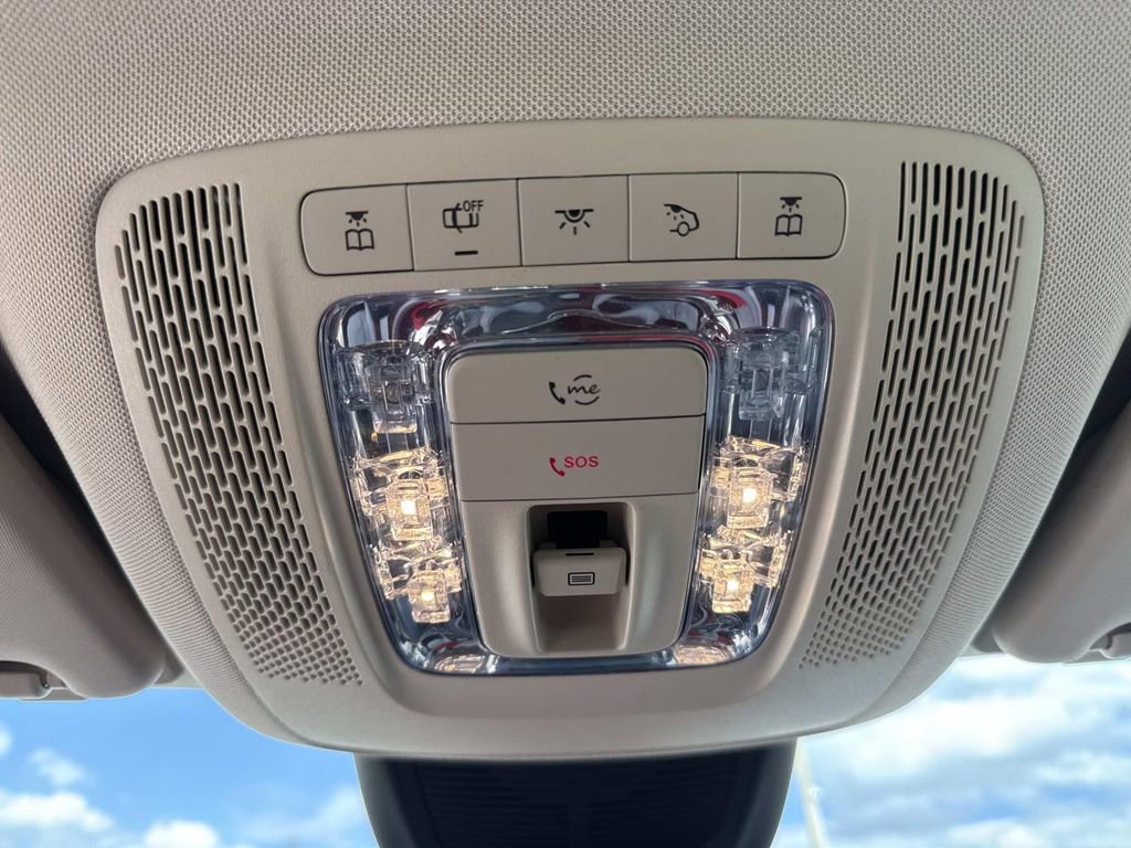 Used 2022 Mercedes-Benz GLE 350 4MATIC image 48