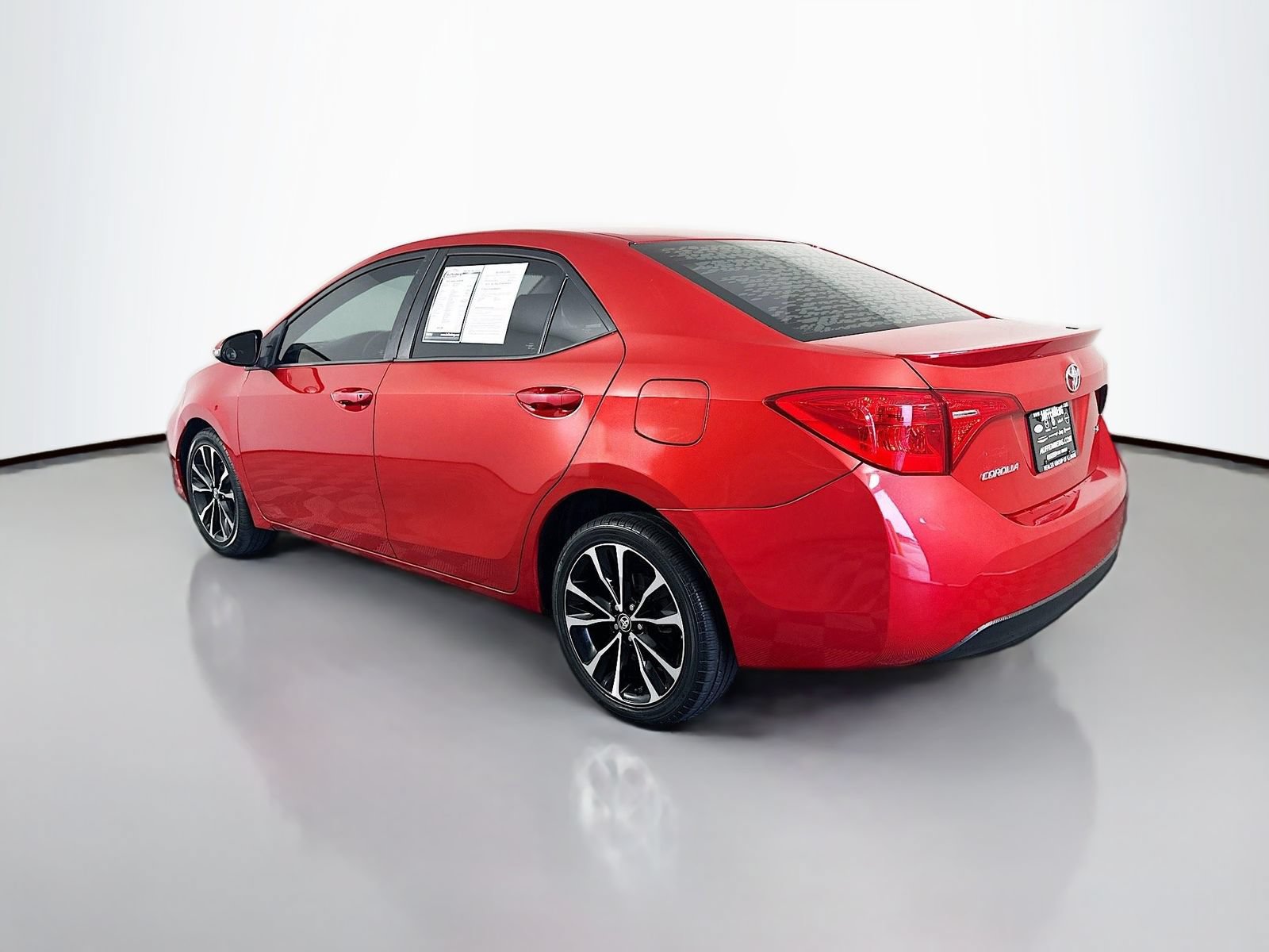 Used 2019 Toyota Corolla SE FWD image 5