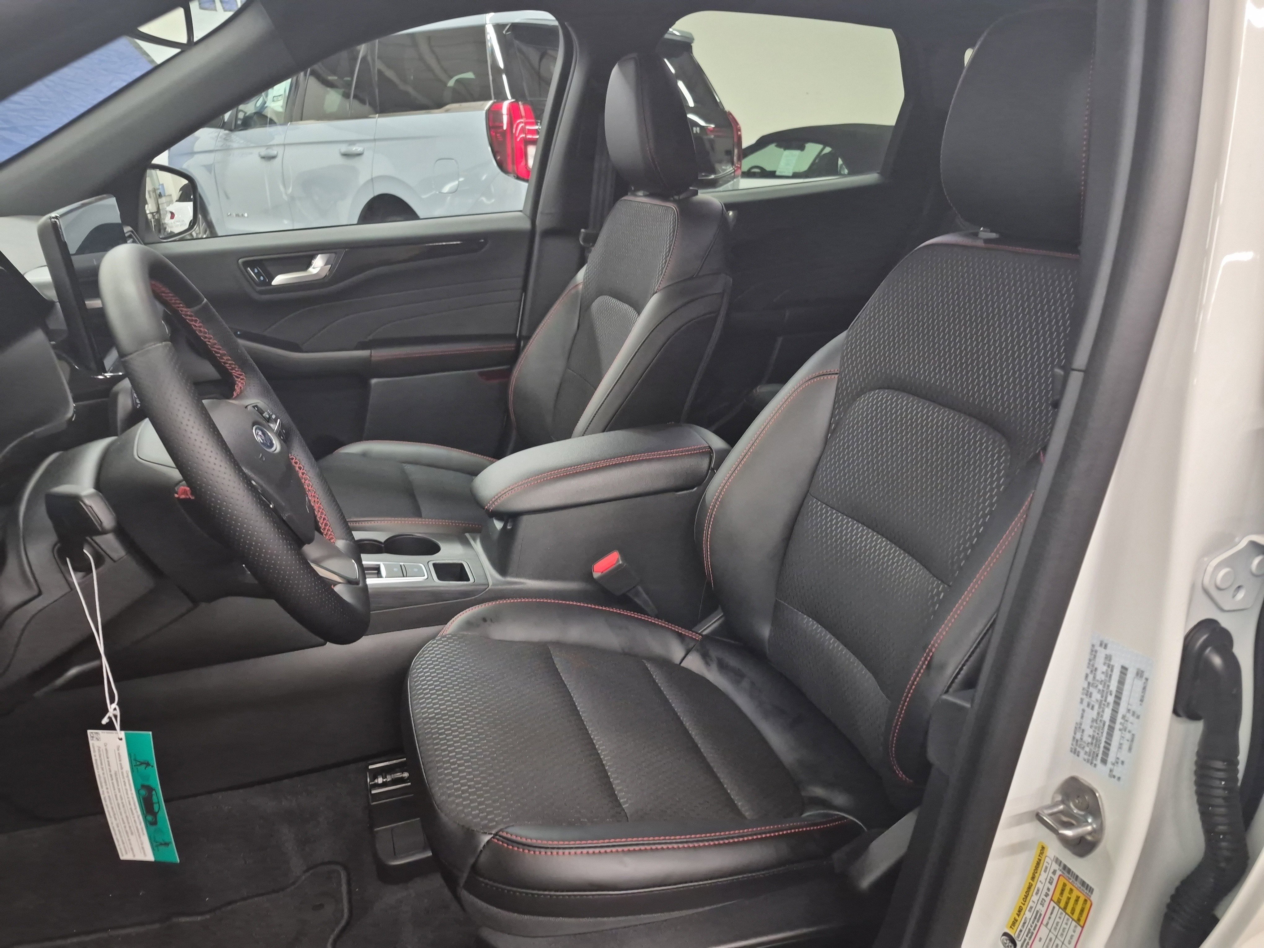 New 2026 Ford Escape ST-Line Elite image 12