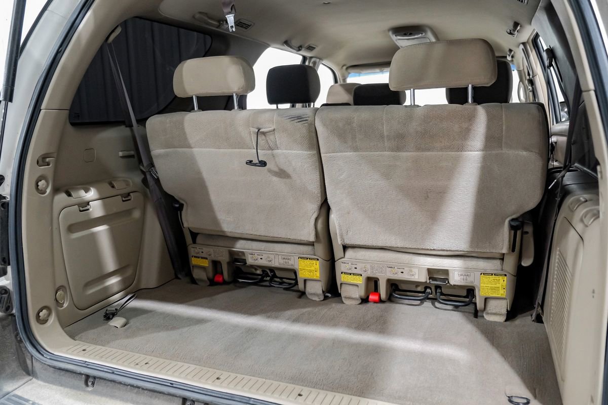 Used 2004 Toyota Sequoia SR5 image 60