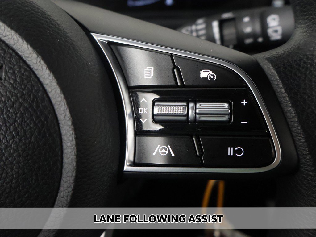 Used 2024 Kia Seltos LX image 3