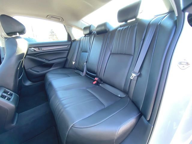 Used 2019 Honda Accord Touring image 25