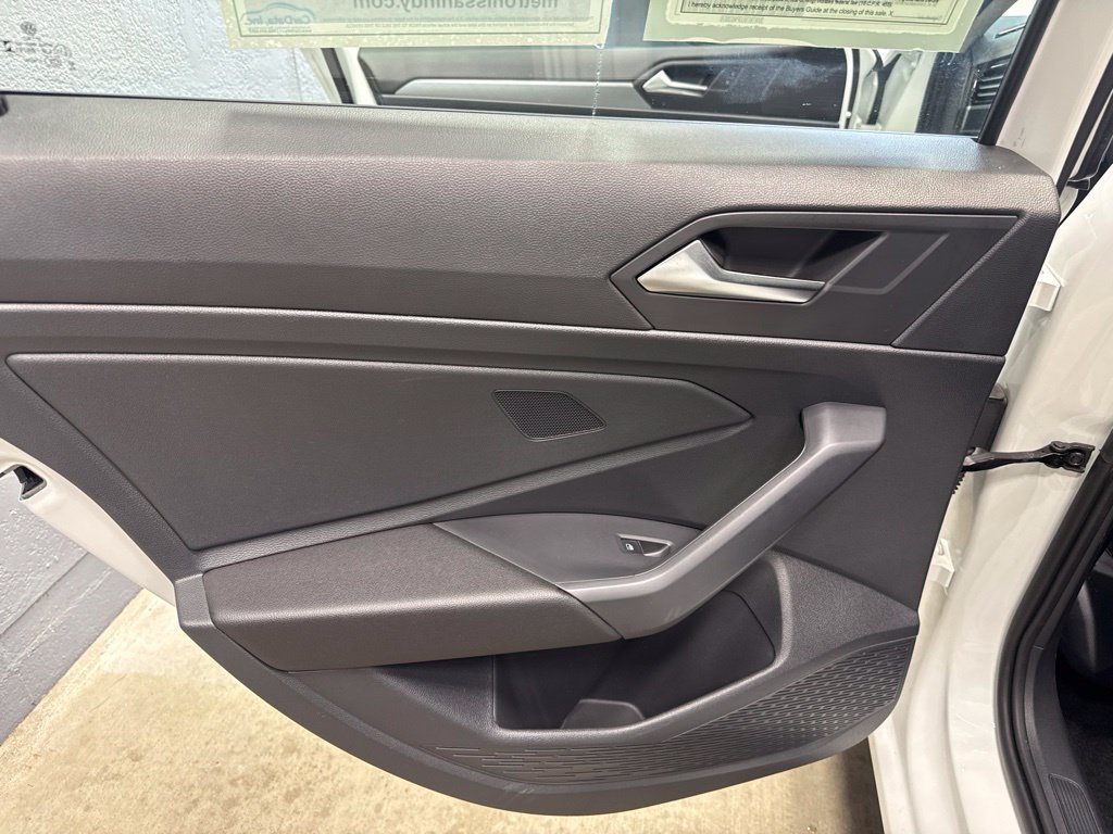 Used 2023 Volkswagen Jetta SE w/ Panoramic Sunroof Package FWD image 19