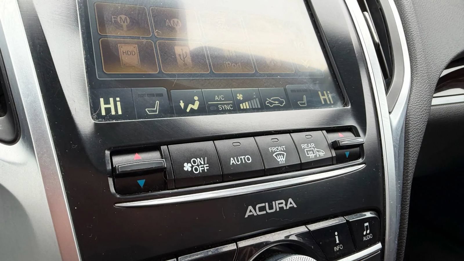 Used 2016 Acura TLX w/ Technology Package FWD image 33