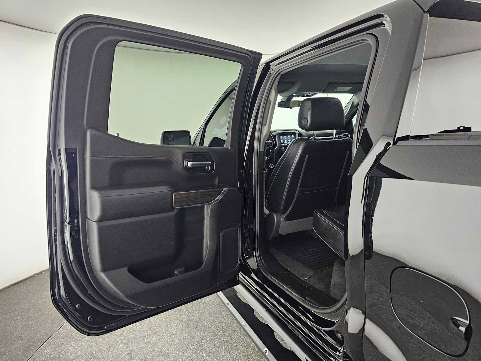 Used 2019 Chevrolet Silverado 1500 RST w/ All-Star Edition RWD image 15