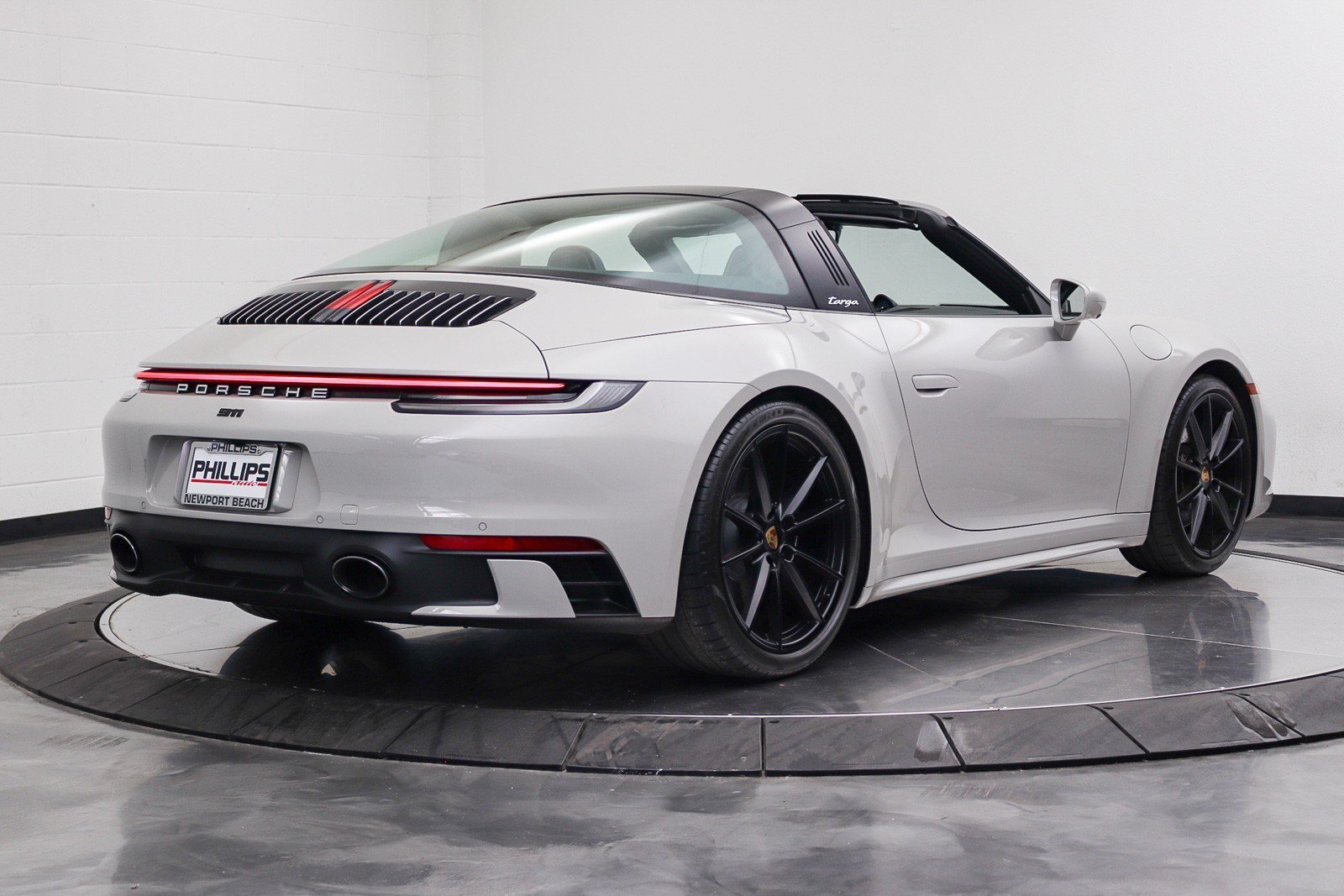 Used 2022 Porsche 911 Targa 4S AWD/4WD image 13