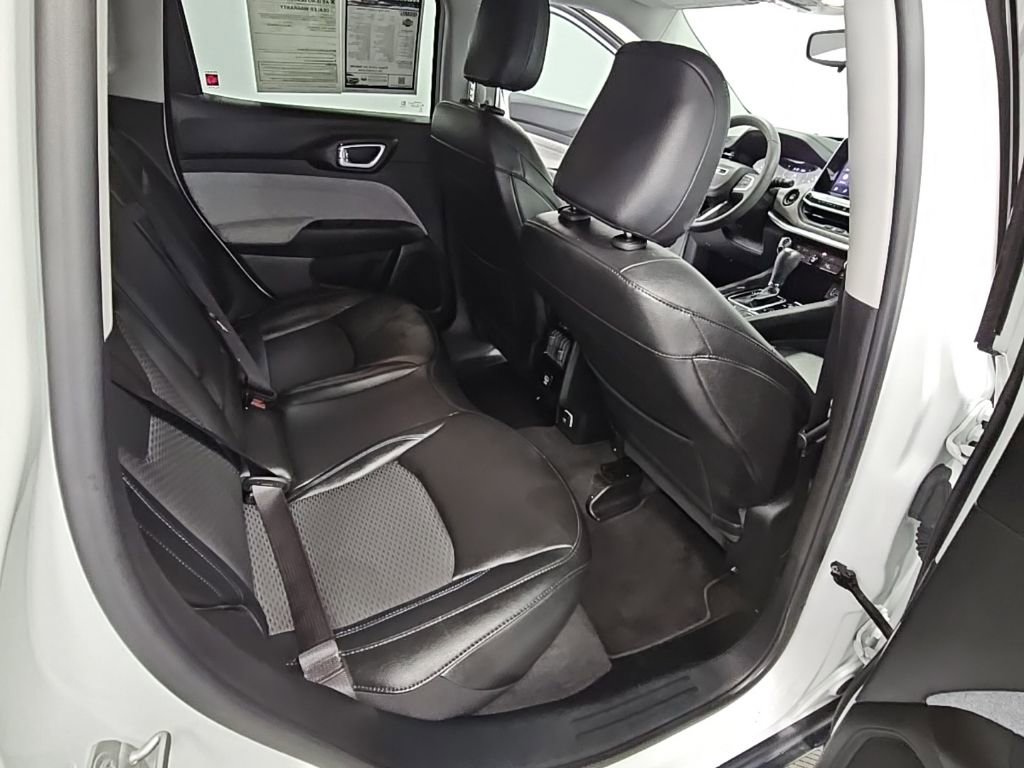 Used 2022 Jeep Compass Latitude image 35