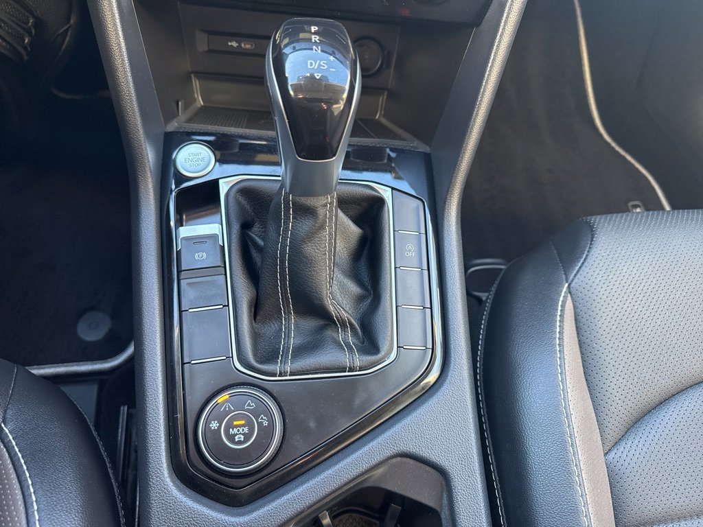 Certified 2023 Volkswagen Taos SEL image 20