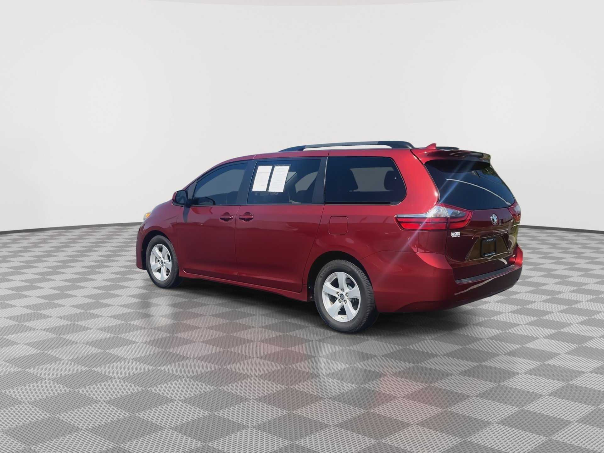 Used 2020 Toyota Sienna LE FWD image 6