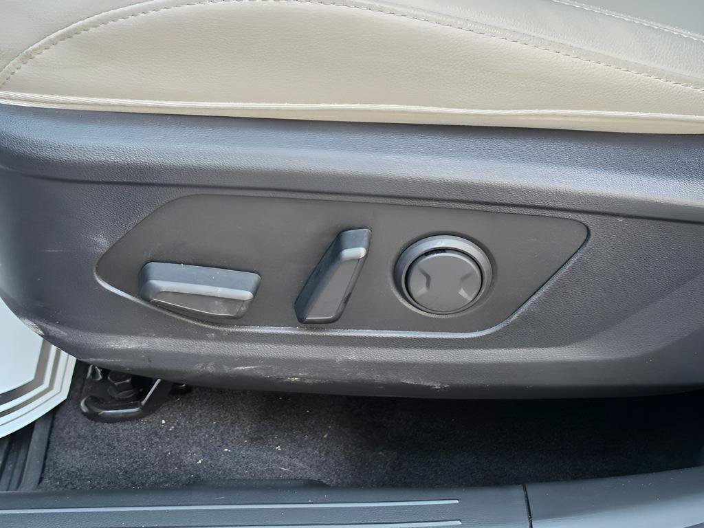 Used 2025 Hyundai Tucson SEL FWD image 14
