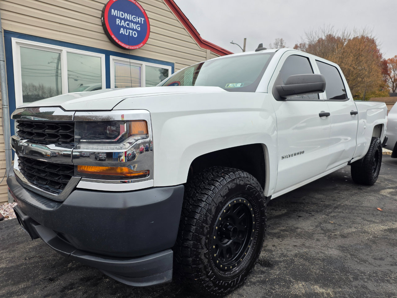 Used 2018 Chevrolet Silverado 1500 W/T w/ Trailering Package image 8
