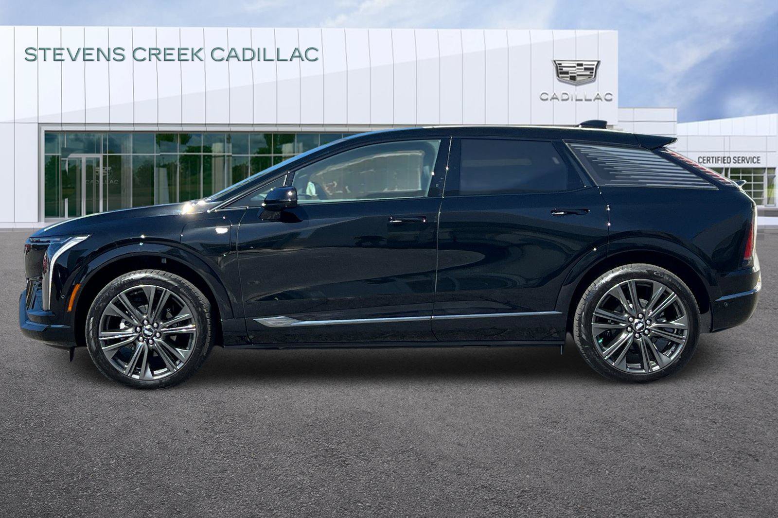 Used 2026 Cadillac Optiq Sport 2 w/ LPO, Floor Liner Package RWD image 6