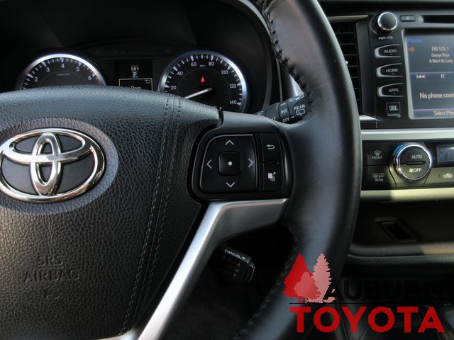 Used 2015 Toyota Highlander Limited image 22
