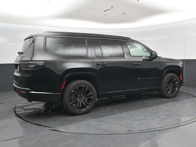 New 2026 Jeep Grand Wagoneer Summit AWD/4WD image 32