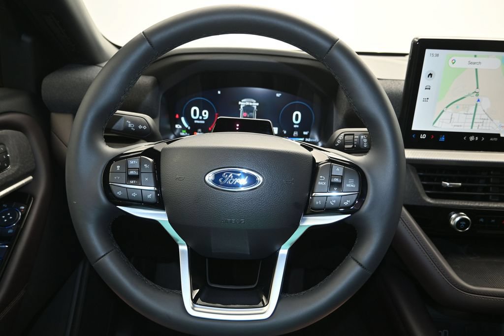 New 2026 Ford Explorer Platinum RWD image 14
