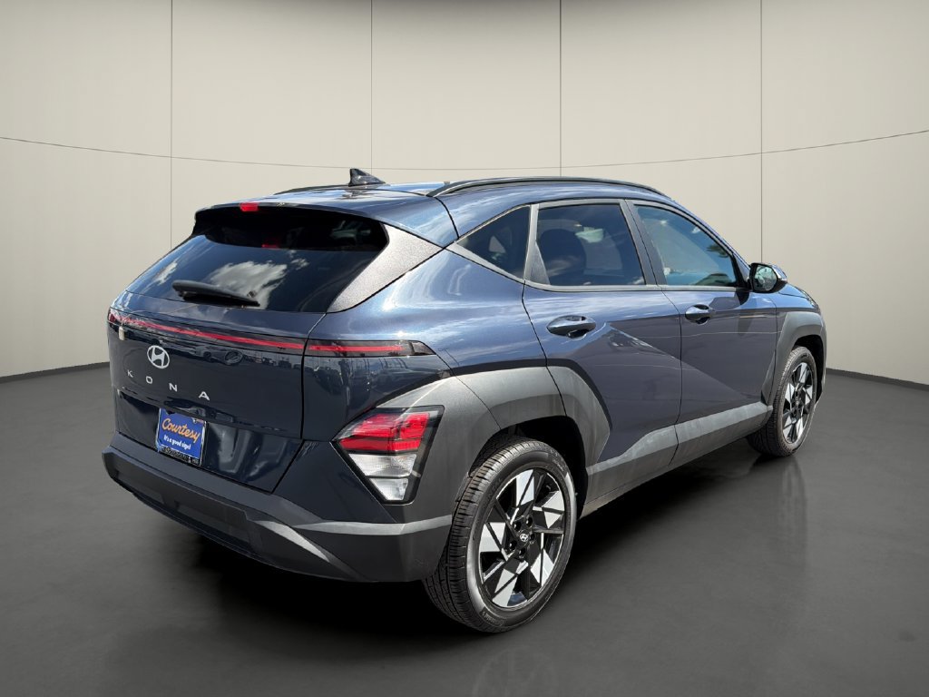 Used 2025 Hyundai Kona SEL FWD image 7