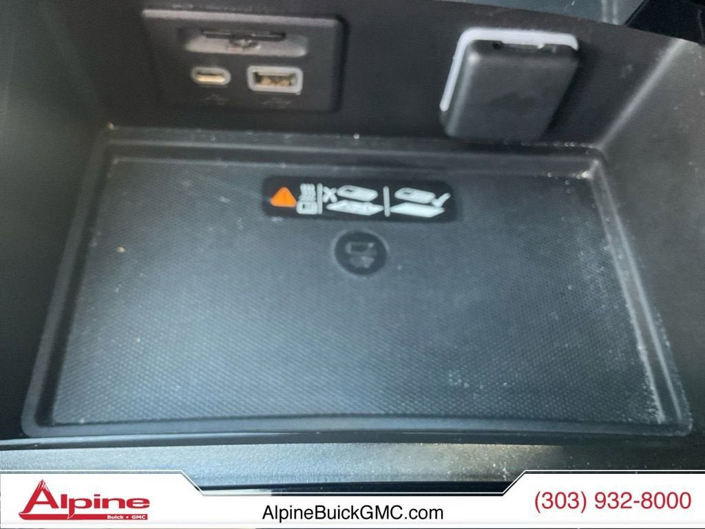 Used 2023 Buick Envision Avenir AWD/4WD image 16