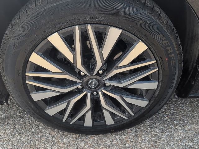 Used 2024 Nissan Altima 2.5 SV FWD image 19