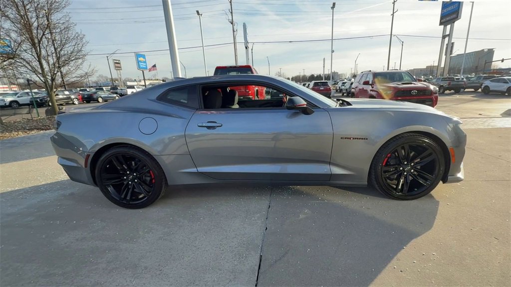 Used 2022 Chevrolet Camaro LT w/ Redline Edition image 9
