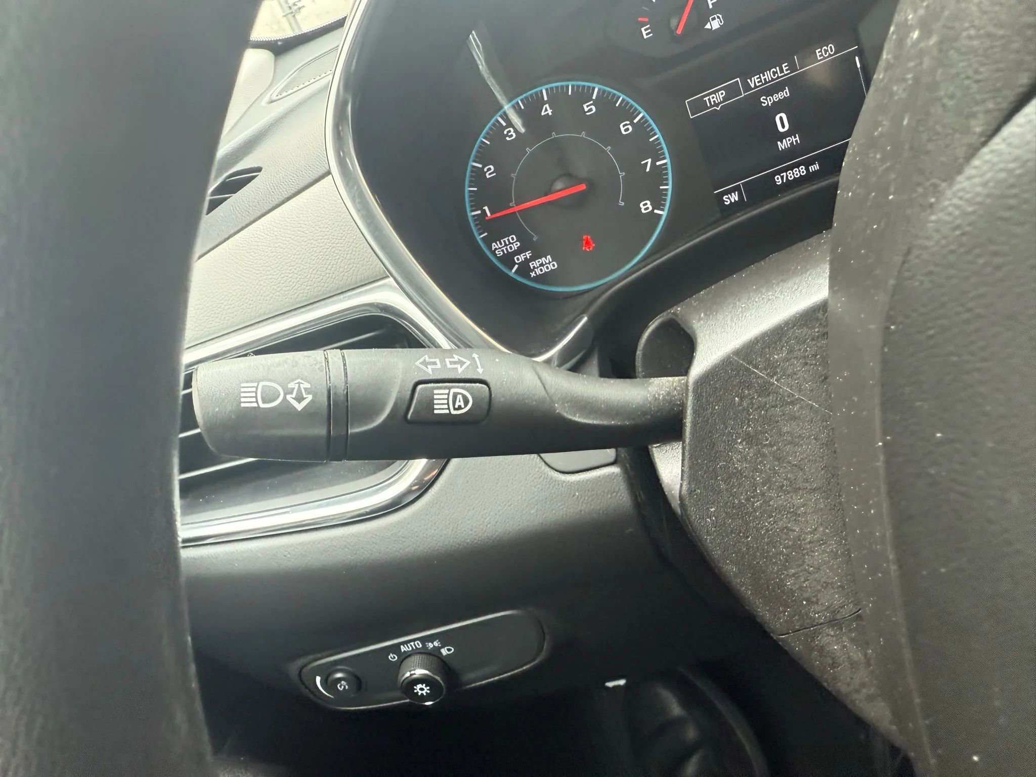 Used 2021 Chevrolet Equinox LS image 16