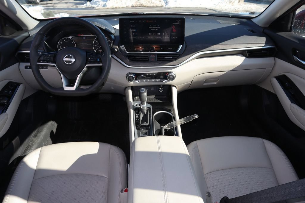 Certified 2025 Nissan Altima 2.5 SL FWD image 17