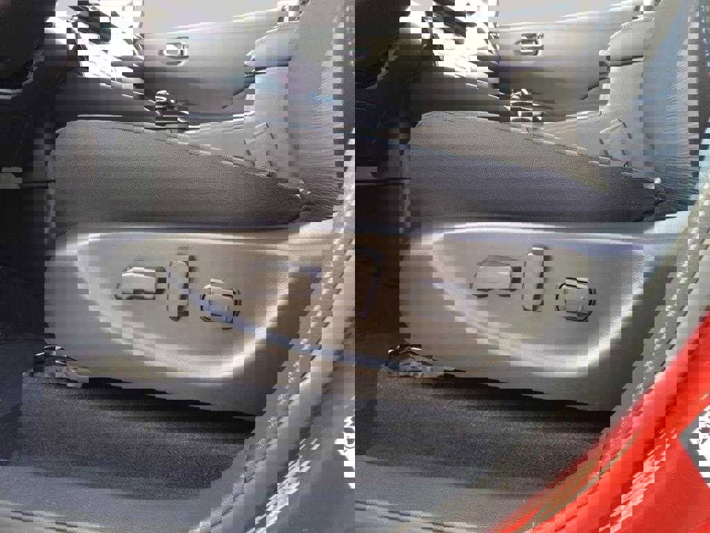 New 2024 Nissan Leaf SV Plus image 18