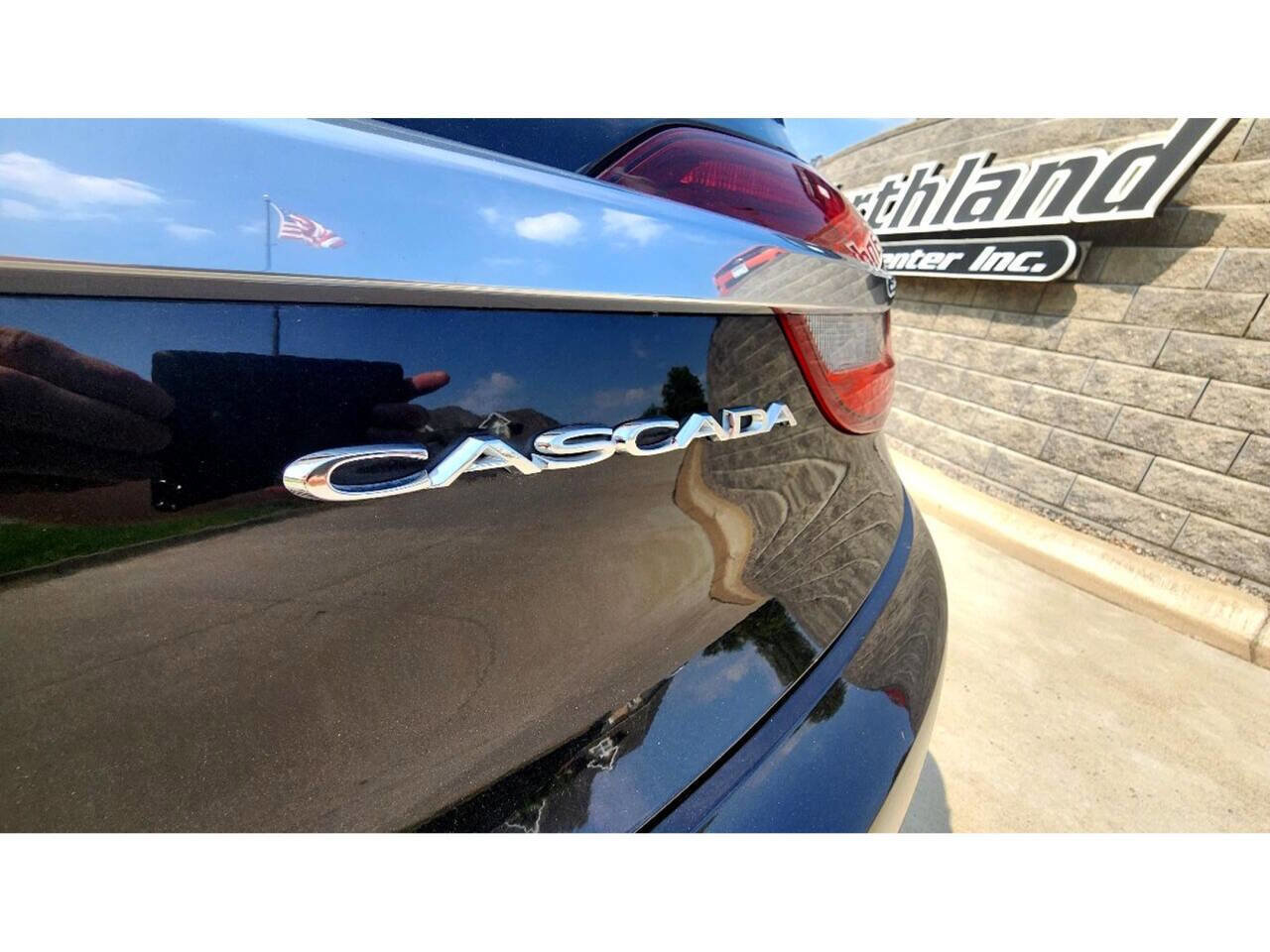 Used 2018 Buick Cascada Premium image 26