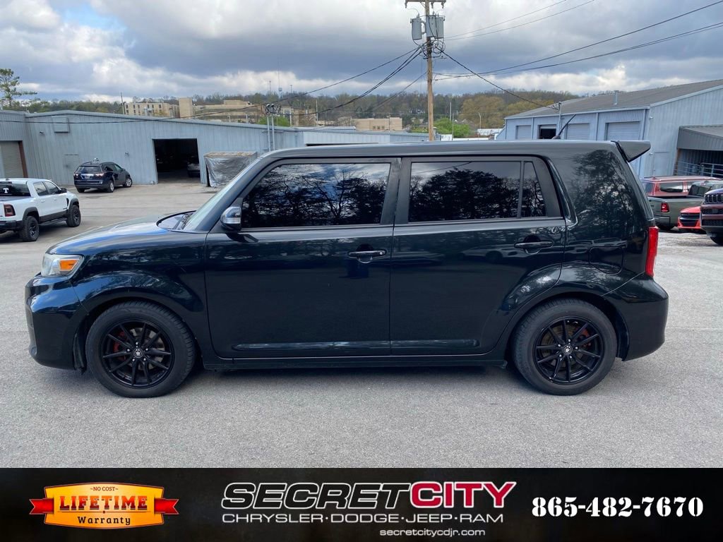 Used 2015 Scion xB image 8