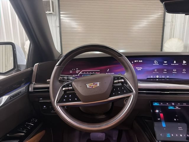 Certified 2026 Cadillac Escalade Luxury w/ LPO, Floor Liner Package RWD image 42