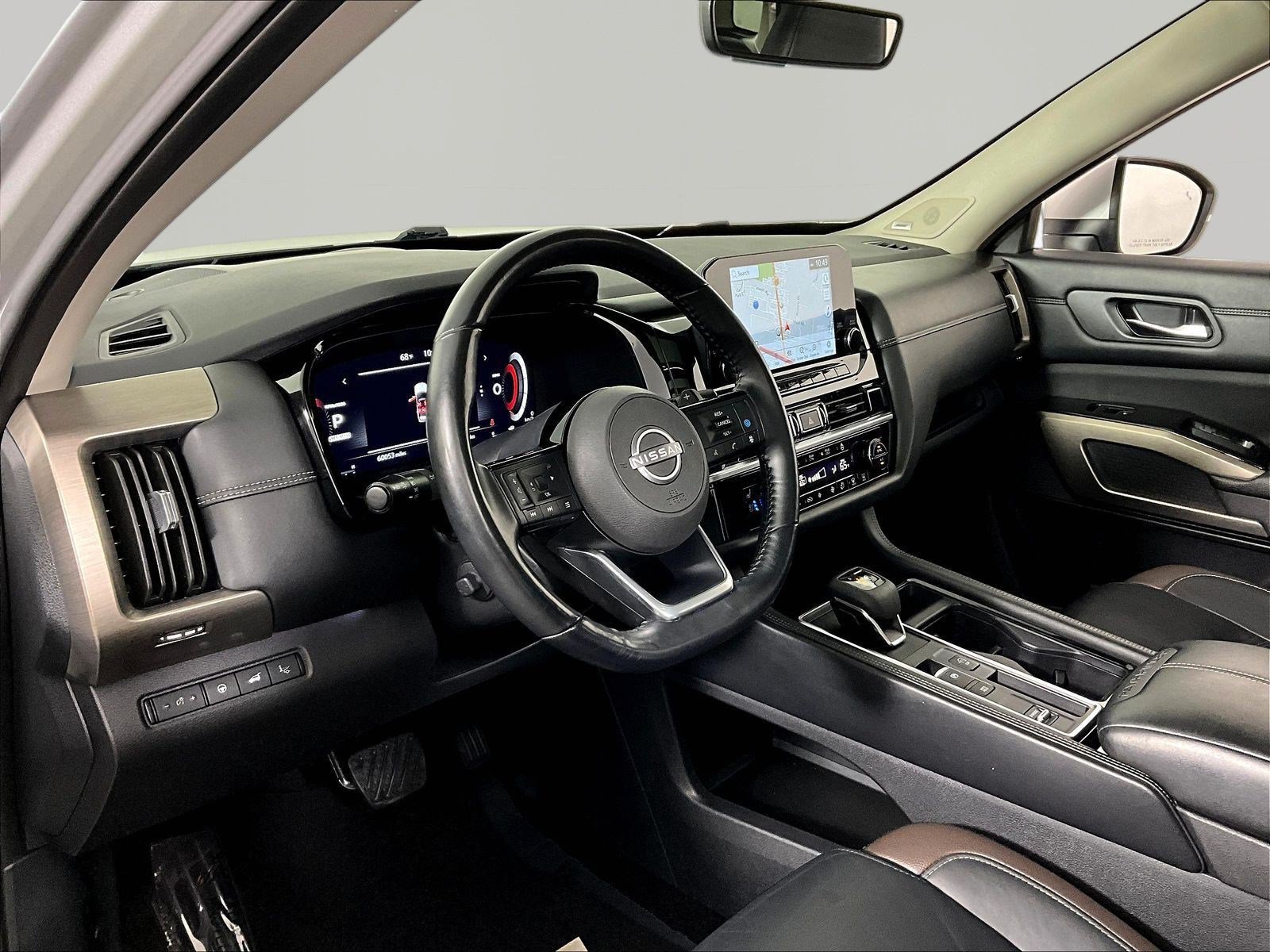 Certified 2023 Nissan Pathfinder Platinum FWD image 17