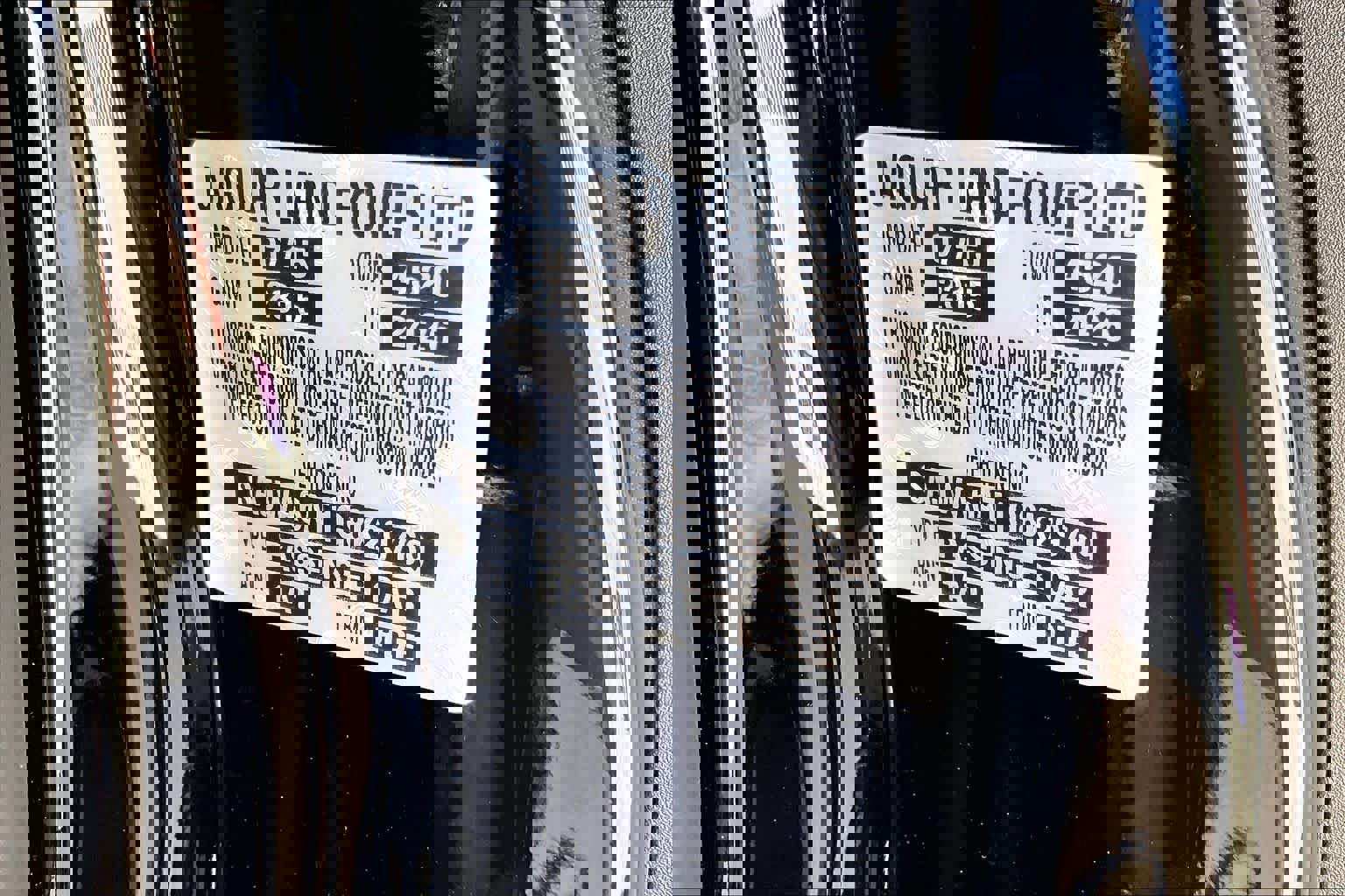 Used 2016 Jaguar F-TYPE Coupe image 30