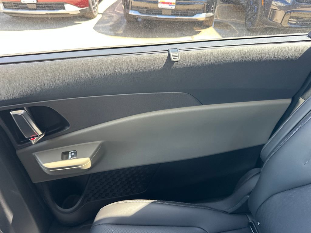 New 2026 Kia Carnival EX image 19