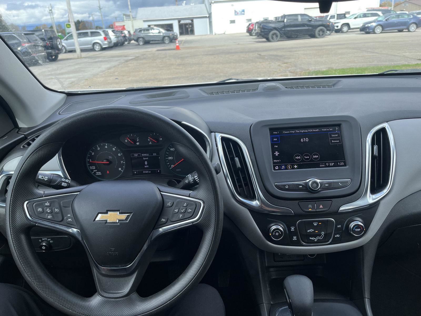 Used 2023 Chevrolet Equinox LS image 18