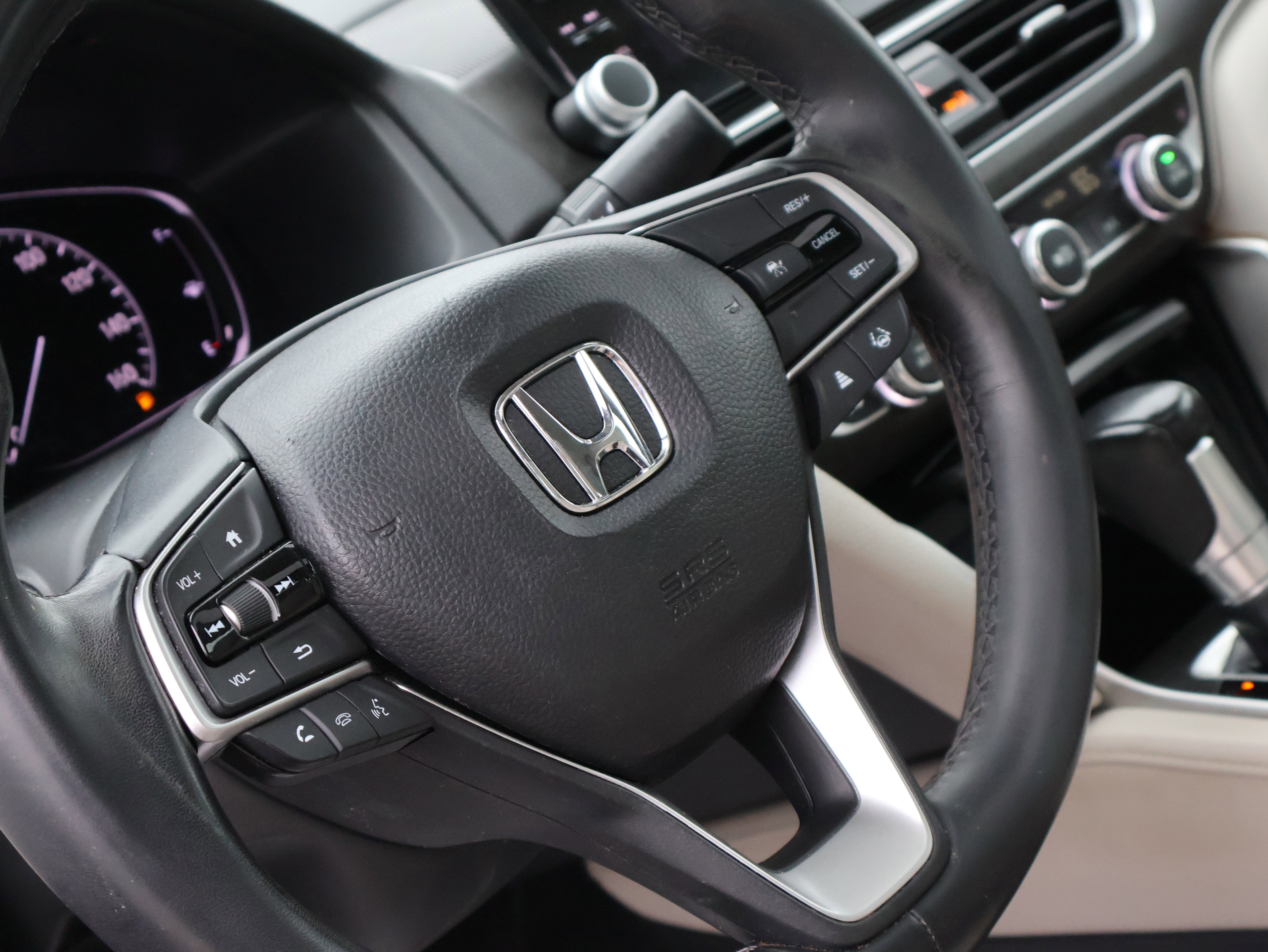 Used 2021 Honda Accord EX-L image 21