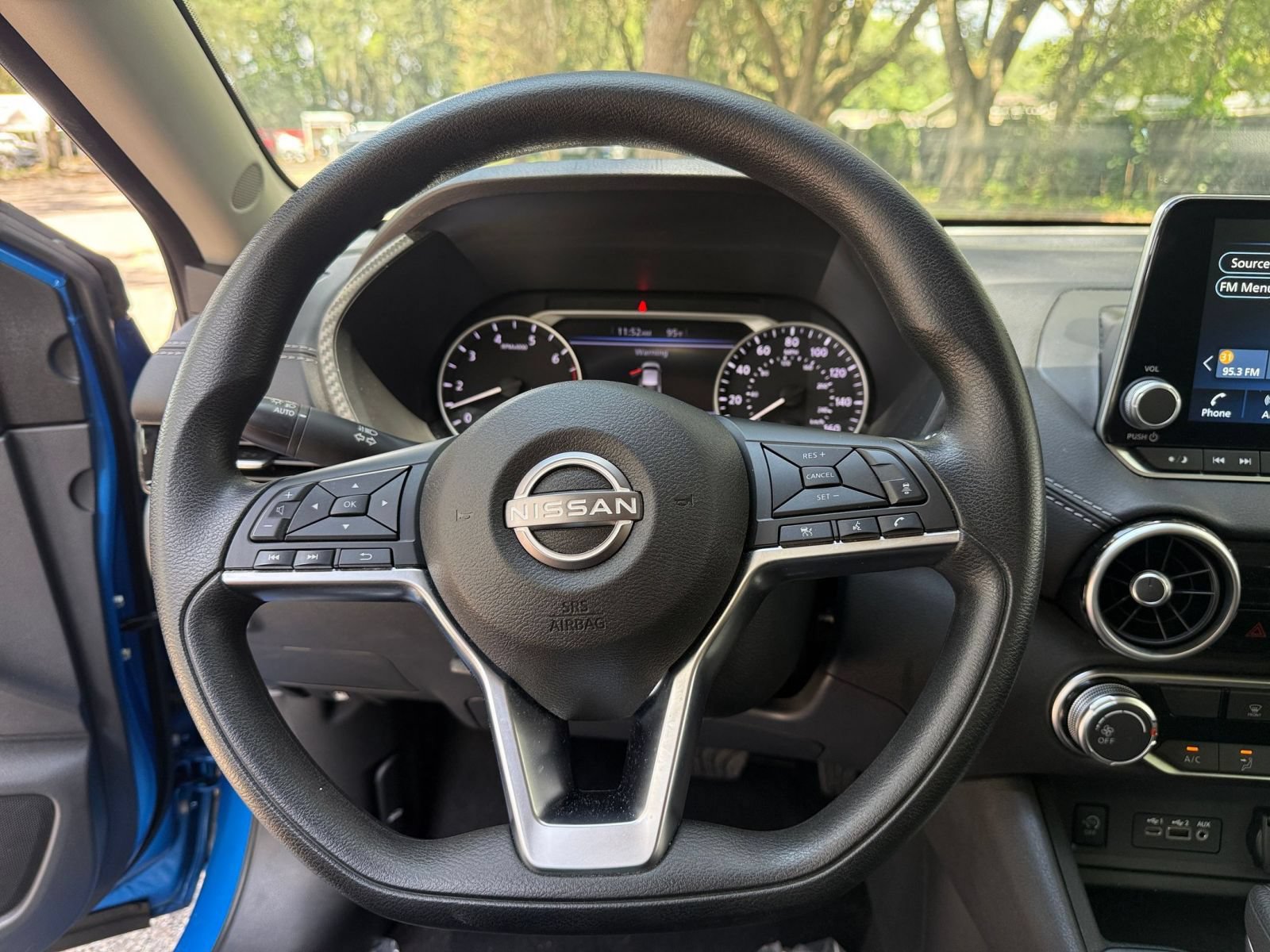 Used 2025 Nissan Sentra SV FWD image 25